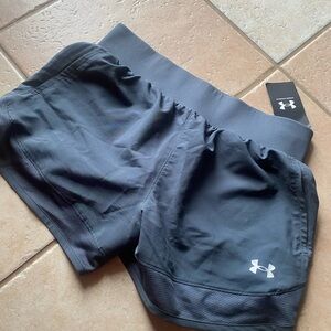 Under Armour Women's Black Athletic Running Shorts